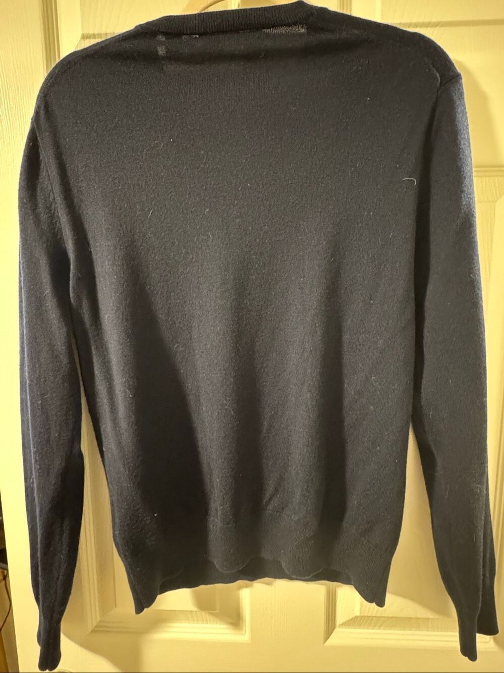 Saks Fifth Avenue Navy V-Neck Wool Blend Sweater Size M - Picture 6 of 6